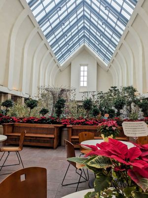 Lauritzen Gardens by null