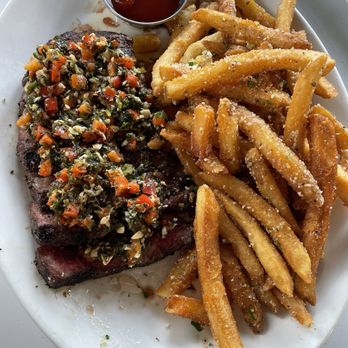 Burtons Grill & Bar - Steak frites - New American Near Me - Charlotte, North Carolina