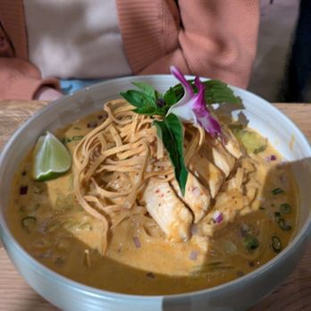 Paya Thai - Chicken khao soi - Thai Near Me - Atlanta, Georgia Paya Thai - Chicken khao soi - Thai Near Me - Atlanta, Georgia
