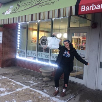 Simply Sweet Creations - Oh happy day when you find vegan cupcakes available everyday! - Cupcakes Near Me - Oak Lawn, Illinois