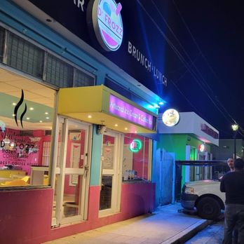 D’Frozz - Outside - Breakfast & Brunch Near Me - Vieques, Puerto Rico D’Frozz - Outside - Breakfast & Brunch Near Me - Vieques, Puerto Rico