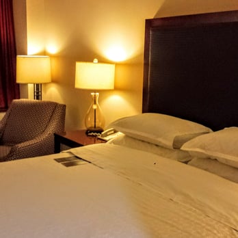 Sheraton Anchorage - Couch and nice reading place by window - Hotels Near Me - Anchorage, Alaska