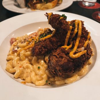 The Butcher And Barkeep - Fried Chicken Mac & Cheese - New American Near Me - Harleysville, Pennsylvania