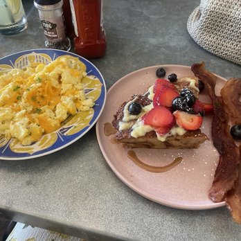 Leeland House - Creme brûlée french toast with bacon and a side of scrambled eggs with cheese - Breakfast & Brunch Near Me - Houston, Texas Leeland House - Creme brûlée french toast with bacon and a side of scrambled eggs with cheese - Breakfast & Brunch Near Me - Houston, Texas