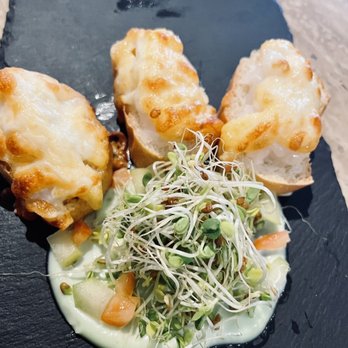 Tiny Pyramid - Baked Lobster (3 pieces) - Cafes Near Me - Honolulu, Hawaii