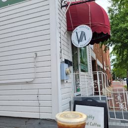 Little spot just off King St