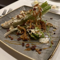Masselow's Steakhouse - Wedge salad