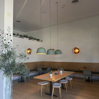 Hummus Mediterranean Kitchen - Mediterranean Near Me - San Francisco, California