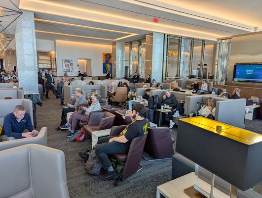 Delta Sky Club - Terminal C by null