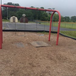 Etowah Park - Swings and basketball court