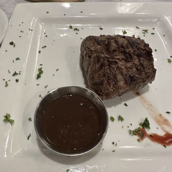 Freddy's Steak House - Filet Mignon , Single Cut - Steakhouses Near Me - Hammond, Indiana Freddy's Steak House - Filet Mignon , Single Cut - Steakhouses Near Me - Hammond, Indiana