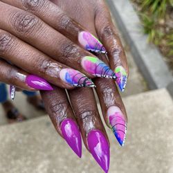 Remi Raay Nails - Abstract art