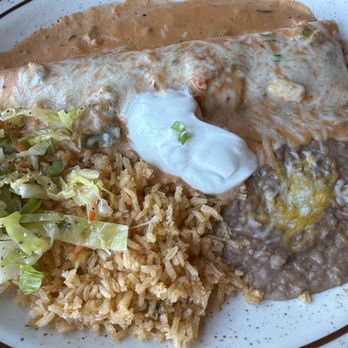 La Mexicana - Enchiladas crema - Mexican Near Me - Tillamook, Oregon La Mexicana - Enchiladas crema - Mexican Near Me - Tillamook, Oregon
