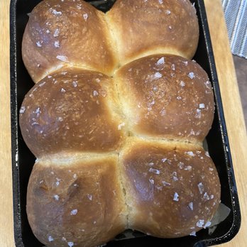 Peppervine - Yeast rolls - New American Near Me - Charlotte, North Carolina