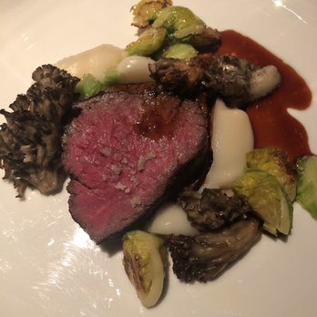 Manhatta - Wagyu perfectly cooked - New American Near Me - New York, New York