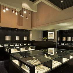 Quadrum - At QUADRUM, you will discover a distinctive collection of Artists' Jewelry.