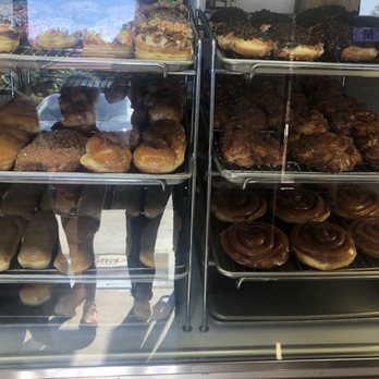 Foster's Donuts - Bakeries Near Me - Thousand Oaks, California Foster's Donuts - Bakeries Near Me - Thousand Oaks, California