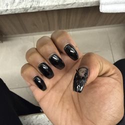 Marilu Tentation Nails Salon - I got my nails done less than 24 hours ago.