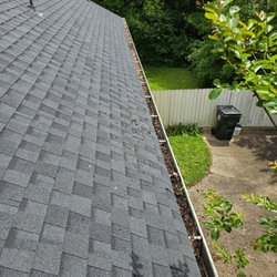 A & L Lawncare - Dirty - Dirty gutters.