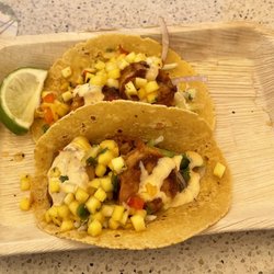 Tommy Bahama Marlin Bar - Blackened Shrimp Tacos