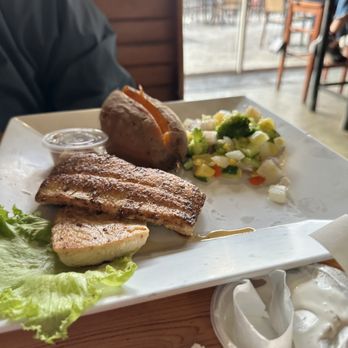Get Hooked Grill - Grilled Mahi Mahi Entree - Seafood Near Me - Hudson, Florida