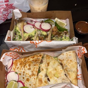 Papi Tacos & Churros - Quesadilla and Taco carne asada with horchata - Tacos Near Me - Santa Monica, California