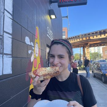 Pizza Lobo - Cheese slice - Pizza Near Me - Chicago, Illinois