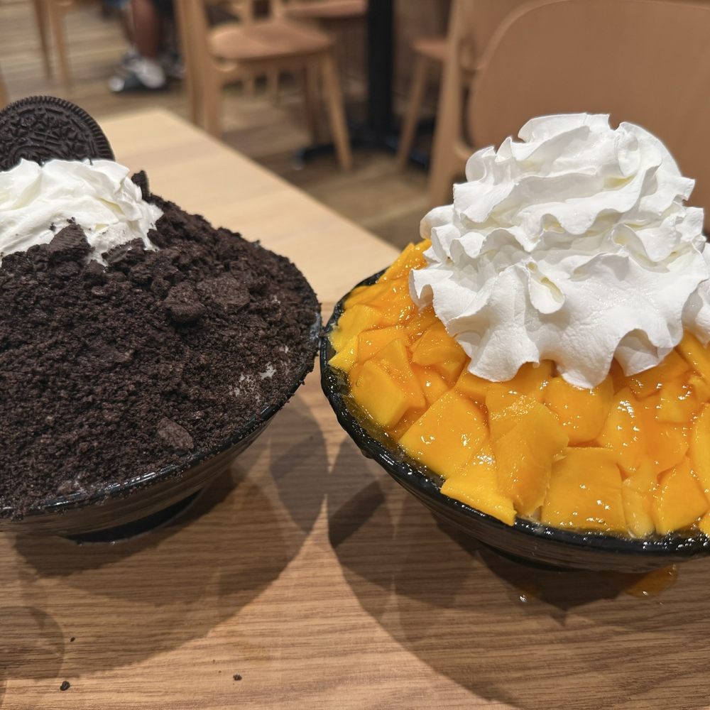 Jejubing Dessert Cafe - Desserts Near Me - Honolulu, Hawaii
