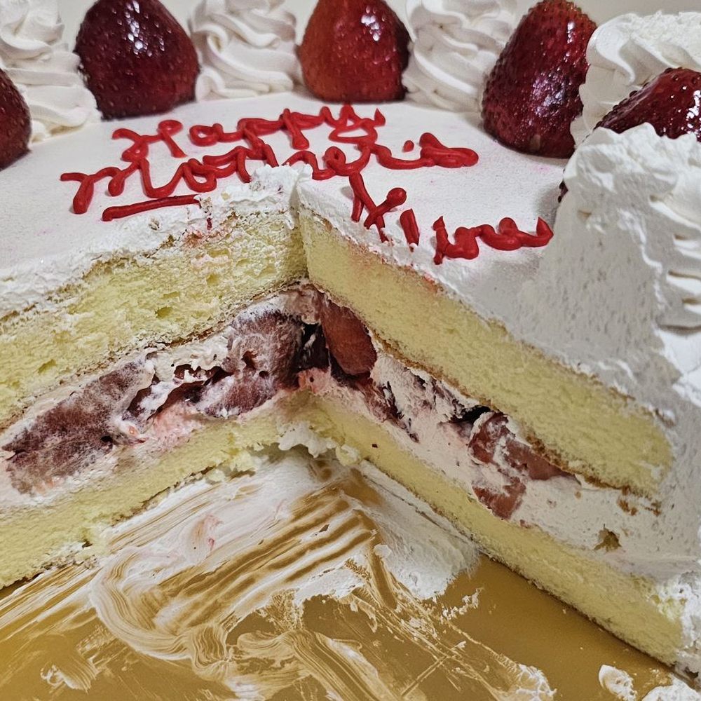 Fay Da Bakery - Inside strawberries and cream cake - Bakeries Near Me - Flushing, New York