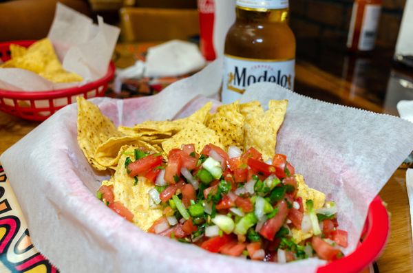 Los Cuates Taqueria by null