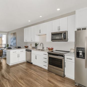 The Glenn Apartments - Stylish apartment living with modern finishes. - Apartments Near Me - Centennial, Colorado The Glenn Apartments - Stylish apartment living with modern finishes. - Apartments Near Me - Centennial, Colorado