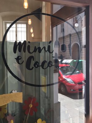 Mimì e Cocotte by null