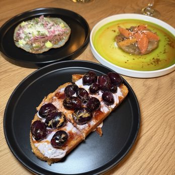 Choi's - Muscat Grape Toast - Wine Bars Near Me - San Diego, California