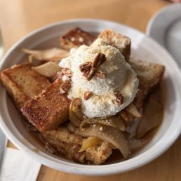 Pear pecan French toast Pear pecan French toast