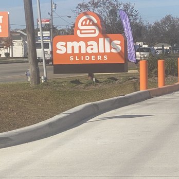 Smalls Sliders - Sign - Fast Food Near Me - Marrero, Louisiana
