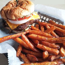 Mr. Mouse Bar & Grill - Mouse Burger