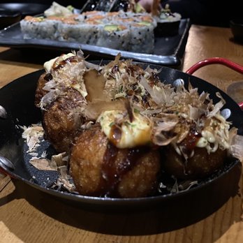 Sapps - Takoyaki, Tuna and Avocado Roll, Shrimp Tempura Roll - Japanese Near Me - Long Island City, New York Sapps - Takoyaki, Tuna and Avocado Roll, Shrimp Tempura Roll - Japanese Near Me - Long Island City, New York