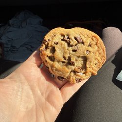 Insomnia Cookies - Extra small Vegan Chocolate Chunk