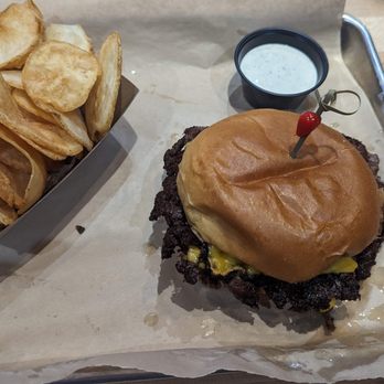 Joey’s Burger Bar - Burger and hot chips, the original no lettuce or tomato. YES. - American Near Me - Oak Ridge, North Carolina Joey’s Burger Bar - Burger and hot chips, the original no lettuce or tomato. YES. - American Near Me - Oak Ridge, North Carolina