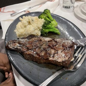 Burtons Grill & Bar - Streak - New American Near Me - Charlotte, North Carolina