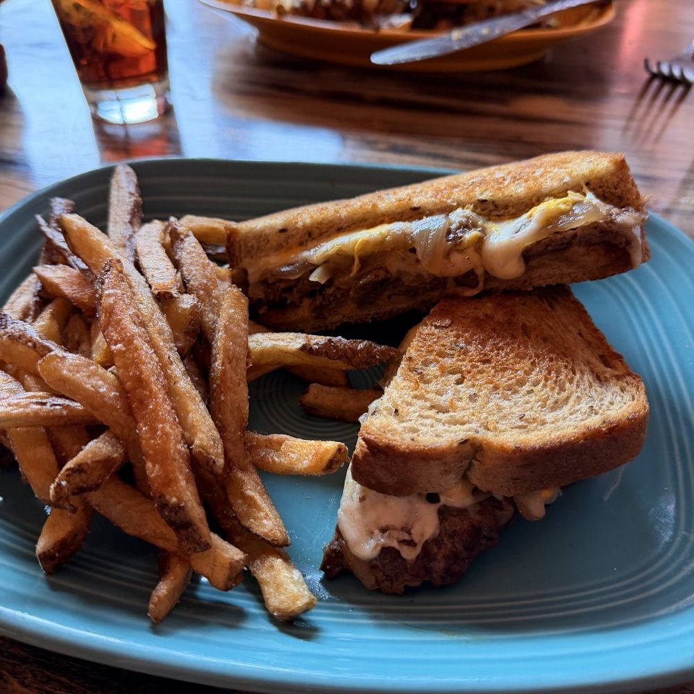 Pour on Center - Patty Melt and fries. - Gastropubs Near Me - Ebensburg, Pennsylvania
