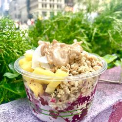 Frubae -  Oh My Goodness Kids - Acai 'Bae Bowl topped with fresh fruit, granola & honesy