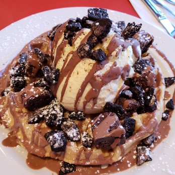 Demetres - Desserts Near Me - Burlington, Ontario