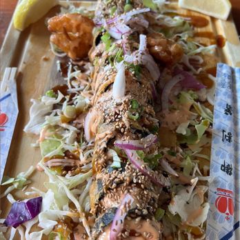 Kalaveras - Sushi roll - Latin American Near Me - San Pedro, California