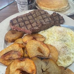 The Golden Pancake House - New York Steak & Eggs