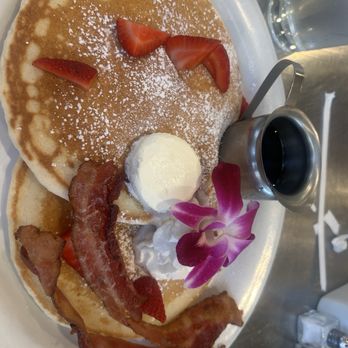 Table 57 - vanilla pancakes - Breakfast & Brunch Near Me - Visalia, California