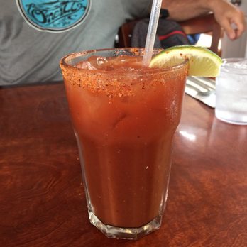 Avenue Cafe - Bloody Mary - Cafes Near Me - Capitola, California