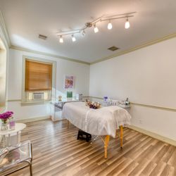 Bare Skin Waxing - Ultra clean treatment rooms for waxing, hair removal and skin care