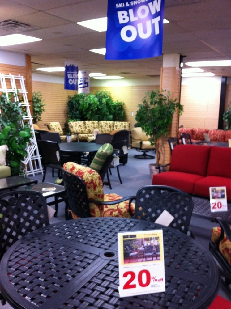 PATIO PLACE COMPLEX Updated September 2024 14130 Sullyfield Cir