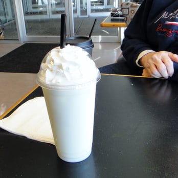 The Pickled Pepper - This was a vanilla cream soda. Delicious. - Sandwiches Near Me - Puyallup, Washington